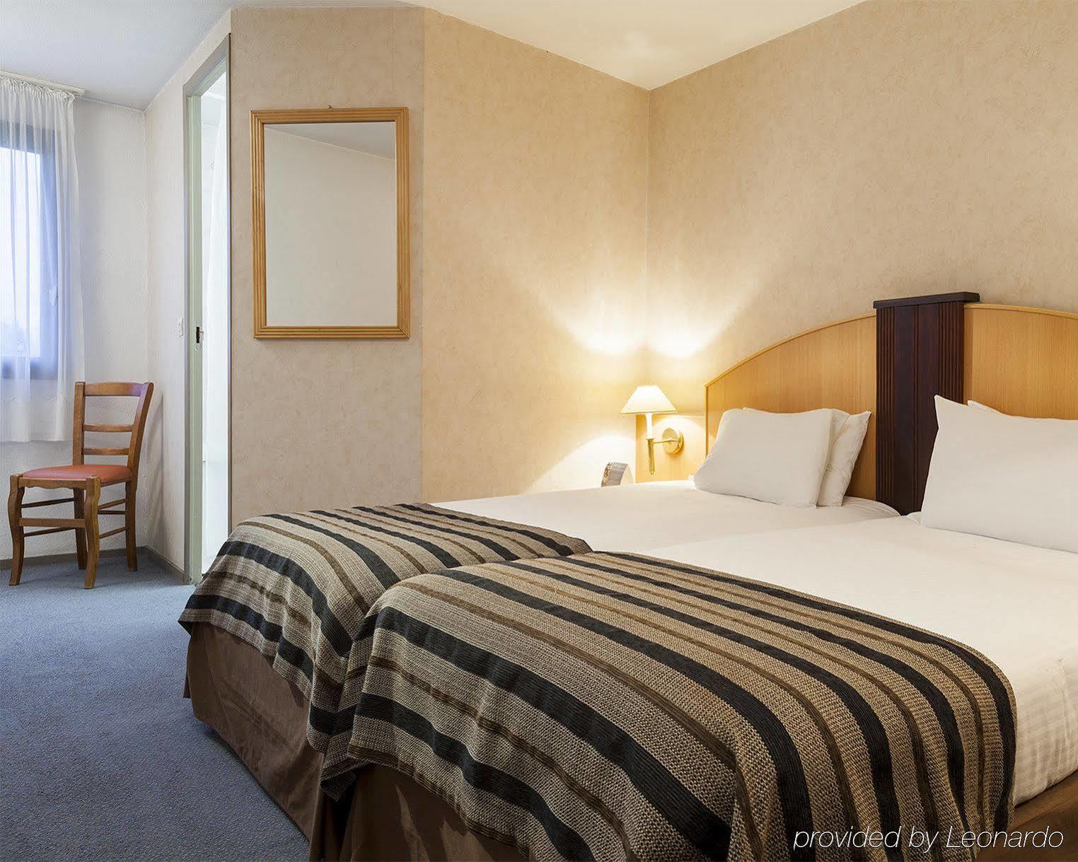 B&B Hotel Bretigny-Sur-Orge Bagian luar foto
