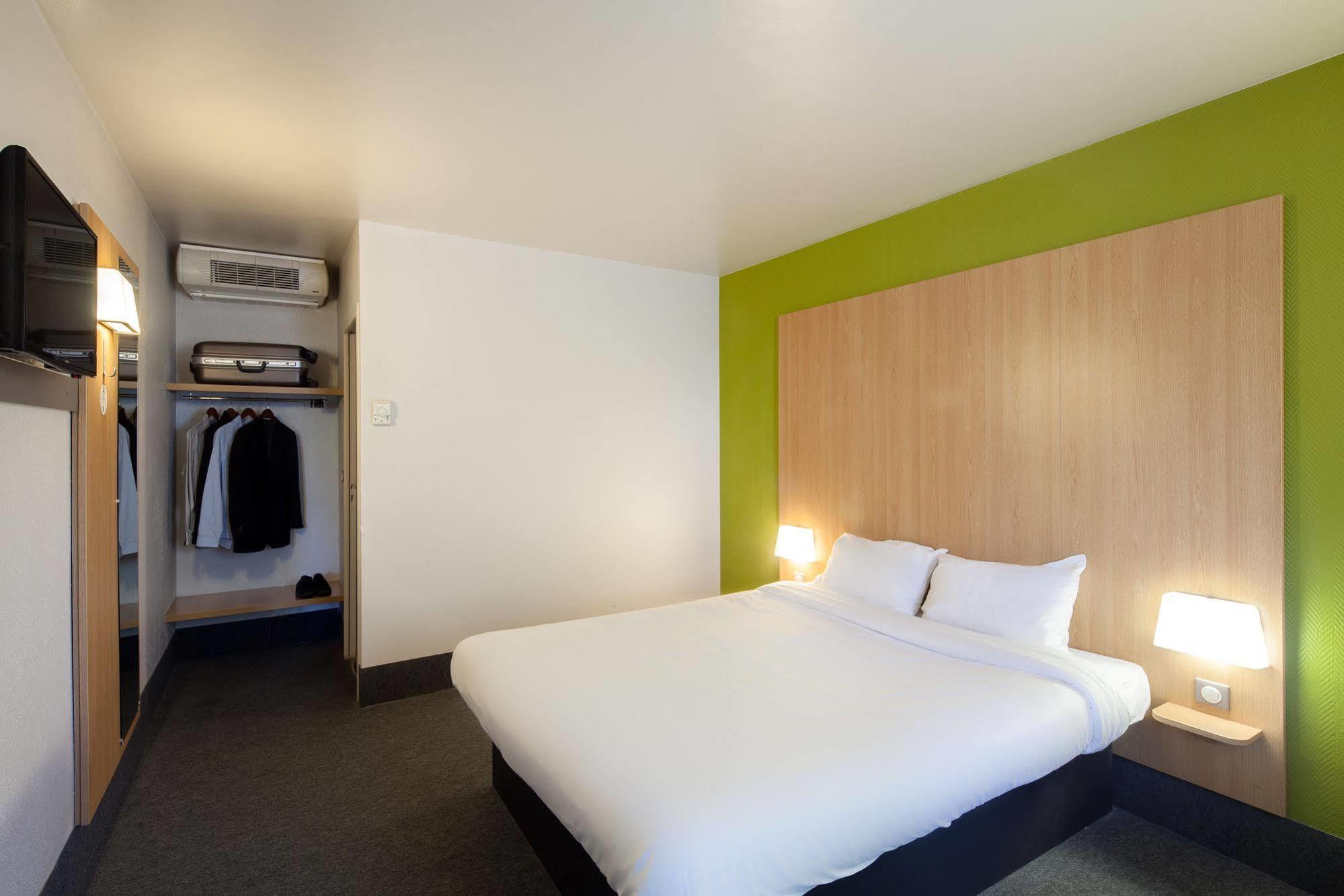 B&B Hotel Bretigny-Sur-Orge Bagian luar foto